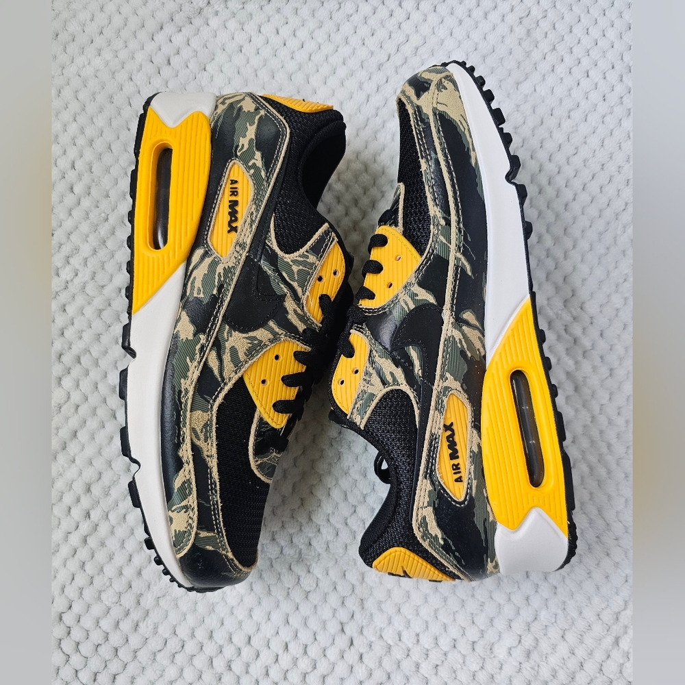 Nike Air Max 90 Premium IF1721-001 Black/University Gold/Parachute Beige Men 8.5 - Picture 7 of 12